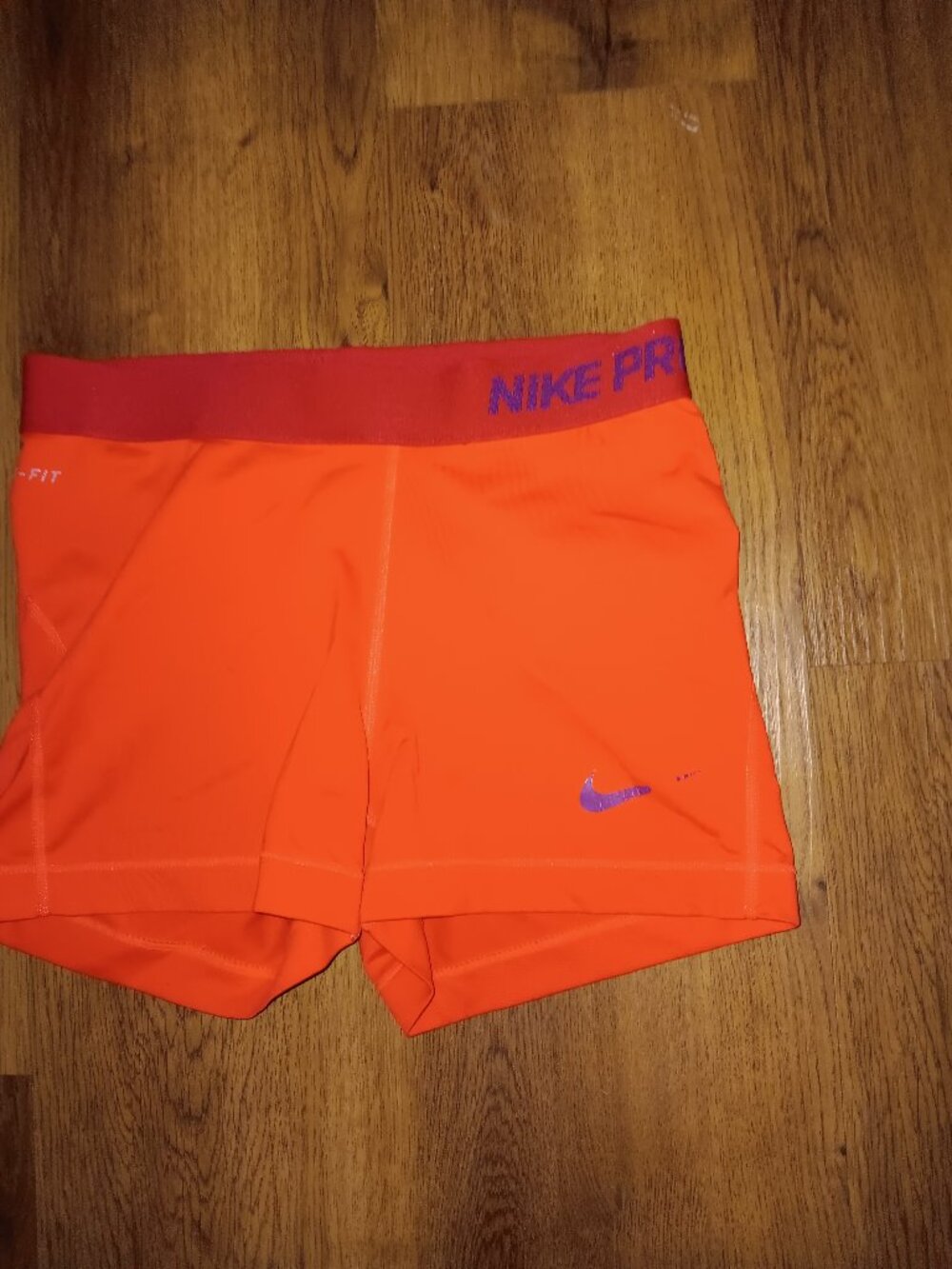 Nike Pro